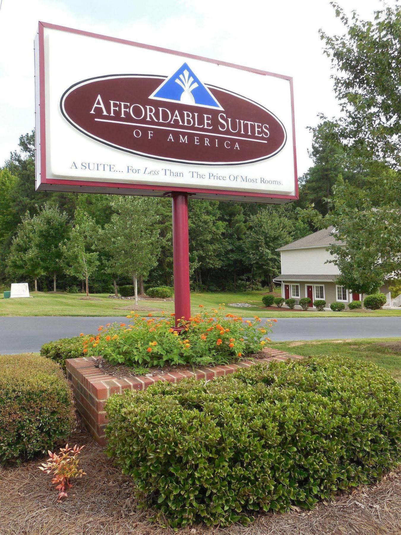 Affordable Suites Salisbury Buitenkant foto